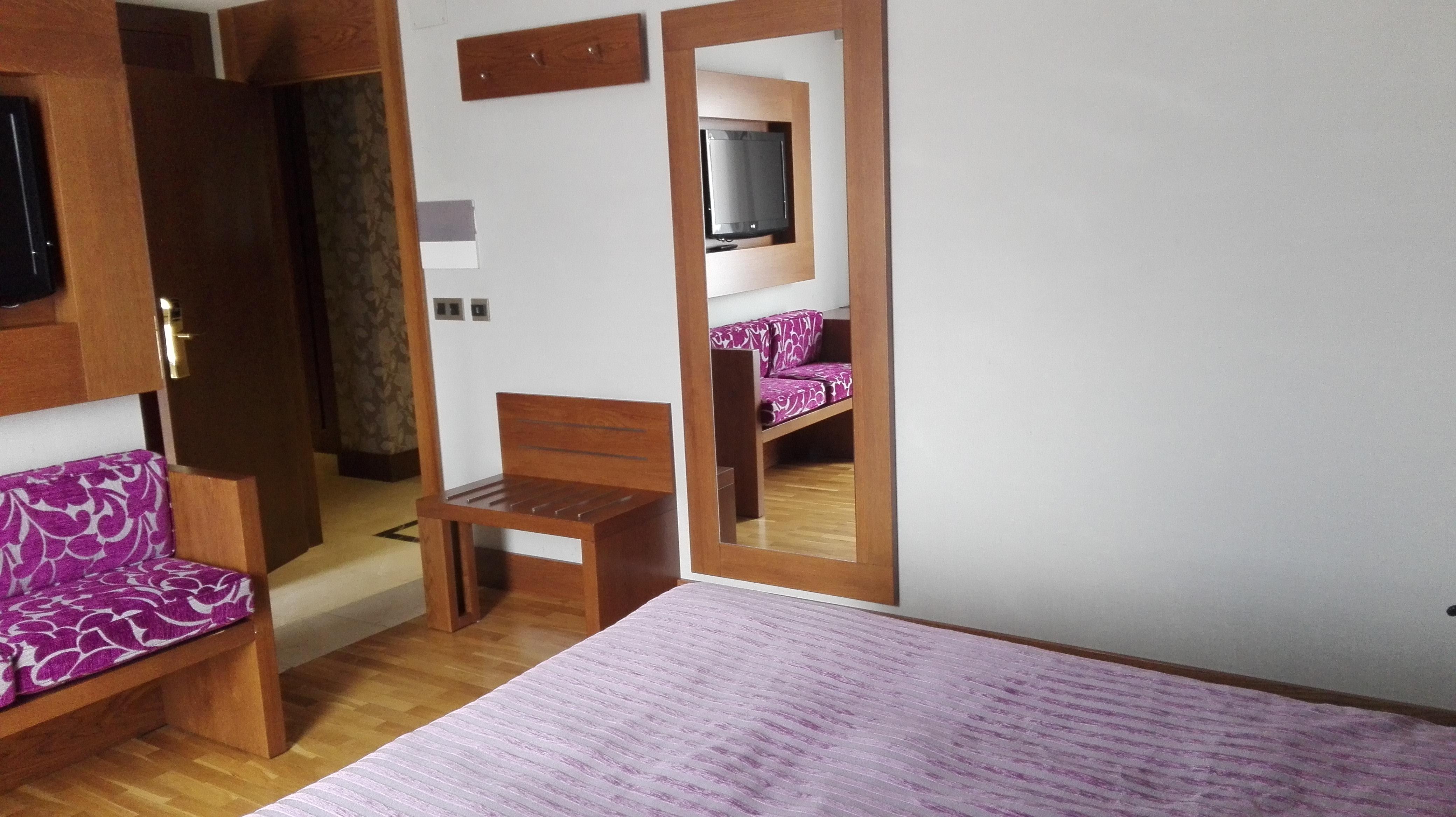 Hotel Los Braseros Burgos Ngoại thất bức ảnh